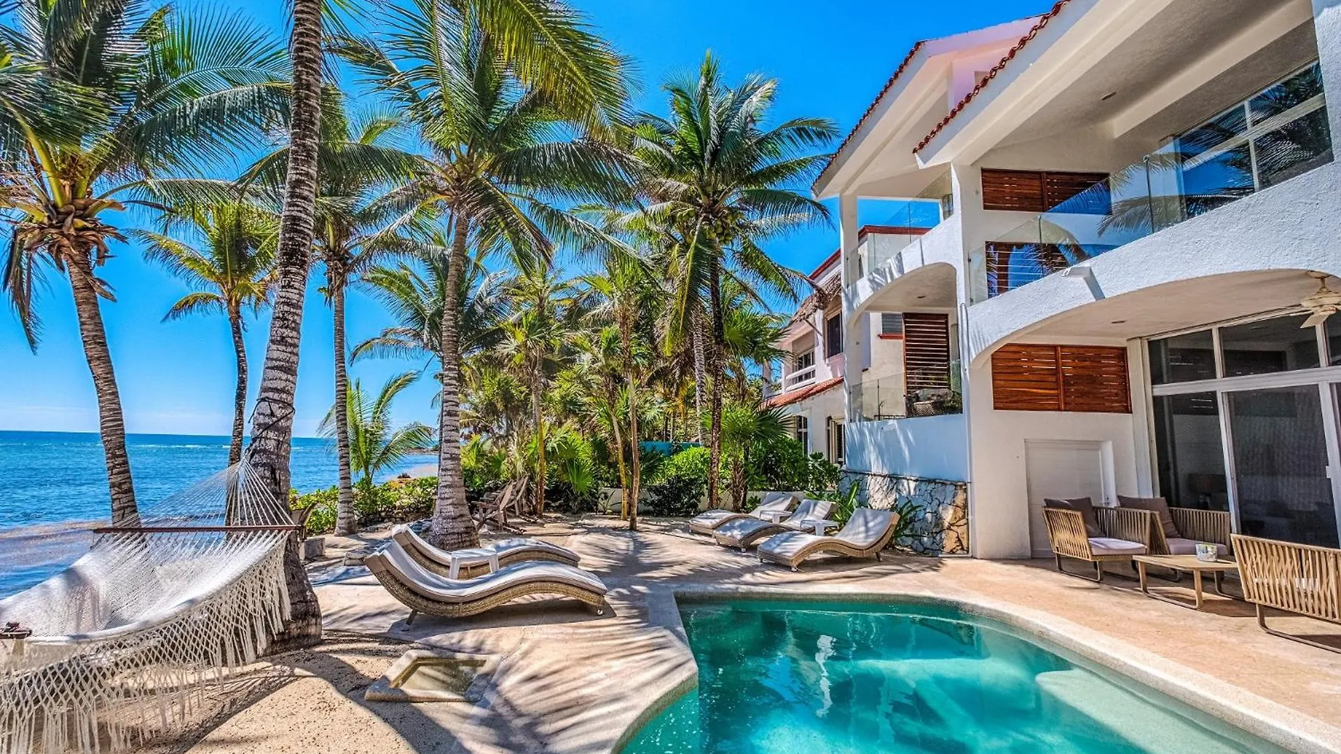 Beachfront With Private Staff In Gated Community Akumal